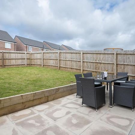 Cosy 3 Bed Near Beaches, Cardiff & Brecon Beacons Coity Exterior foto