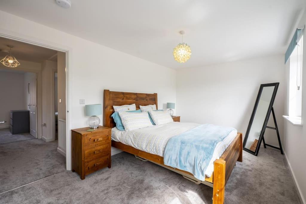 Cosy 3 Bed Near Beaches, Cardiff & Brecon Beacons Coity Exterior foto