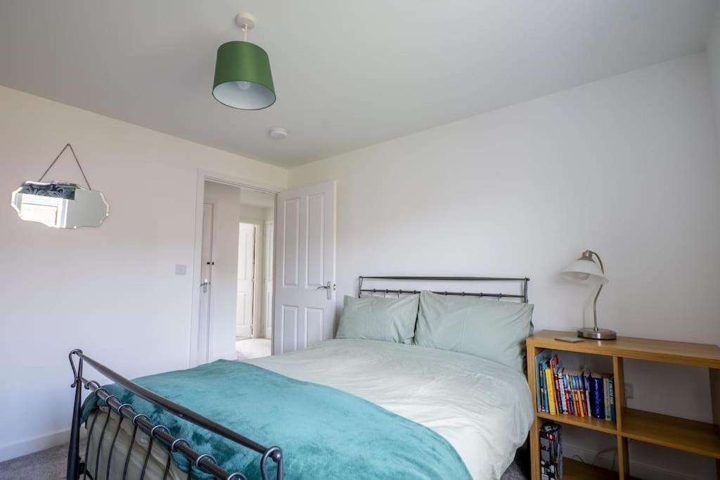 Cosy 3 Bed Near Beaches, Cardiff & Brecon Beacons Coity Exterior foto