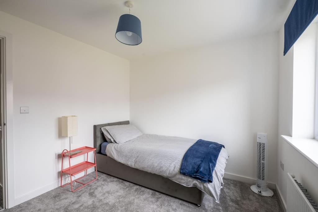 Cosy 3 Bed Near Beaches, Cardiff & Brecon Beacons Coity Exterior foto